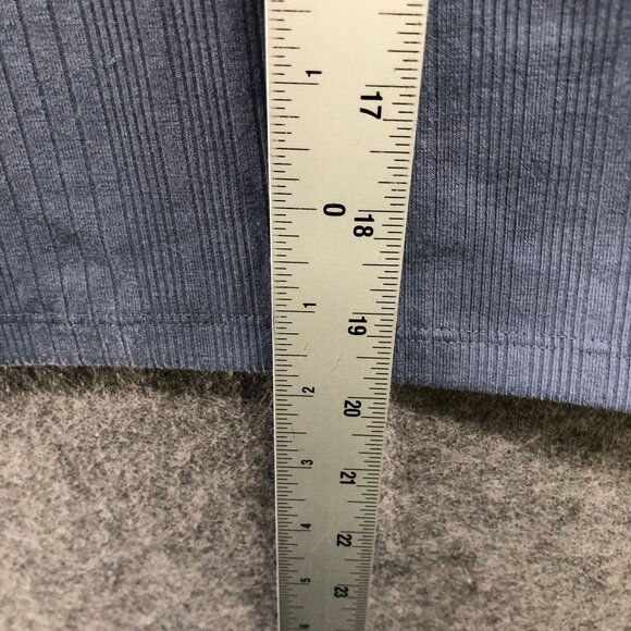 Hollister Long Sleeve Cropped T Shirt Womens L Blue Scoop Neck Button Front Knit - Picture 6 of 8